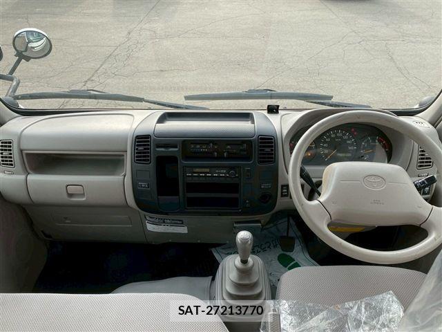 Toyota DYNA TRUCK 2013-03 6814740-13