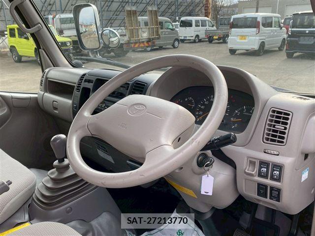Toyota DYNA TRUCK 2013-03 6814740-14