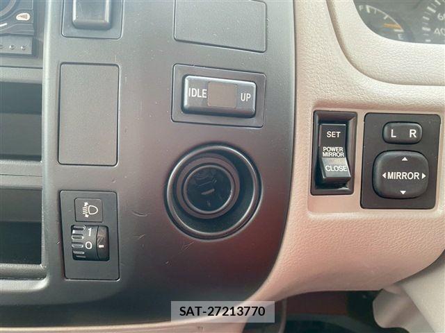 Toyota DYNA TRUCK 2013-03 6814740-24