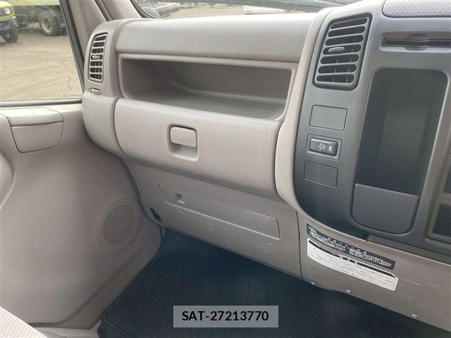 Toyota DYNA TRUCK 2013-03 6814740-27
