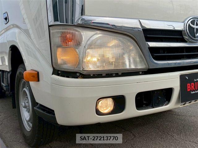 Toyota DYNA TRUCK 2013-03 6814740-8
