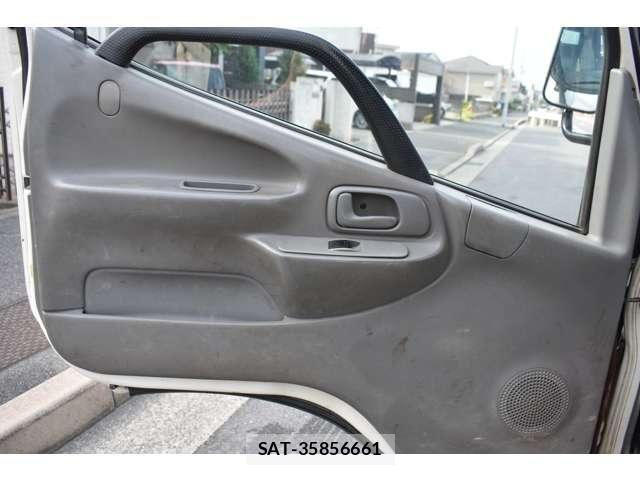 Toyota DYNA TRUCK 2012-11 6814741-18