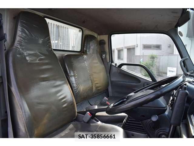 Toyota DYNA TRUCK 2012-11 6814741-2