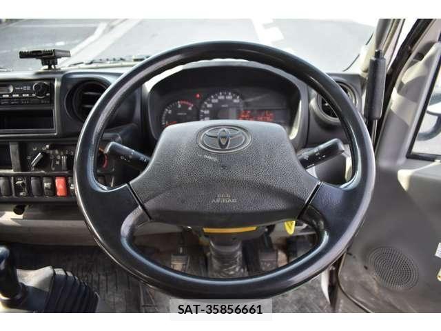 Toyota DYNA TRUCK 2012-11 6814741-4