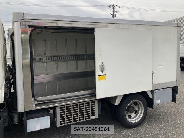 Toyota DYNA TRUCK 2014-09 6814743-12