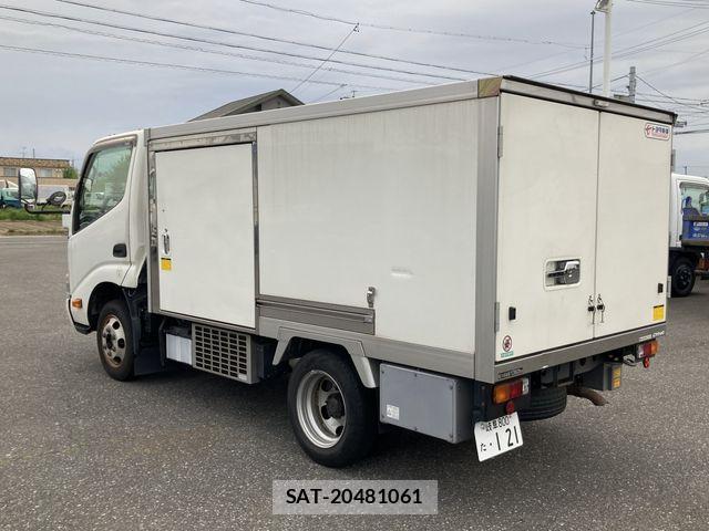 Toyota DYNA TRUCK 2014-09 6814743-2