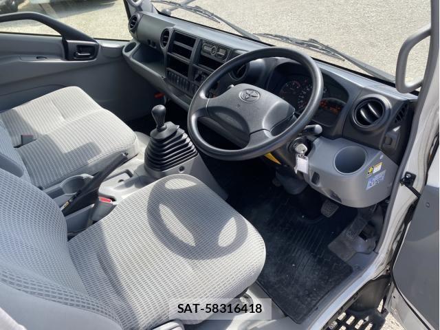 Toyota DYNA TRUCK 2017-07 6814742-16