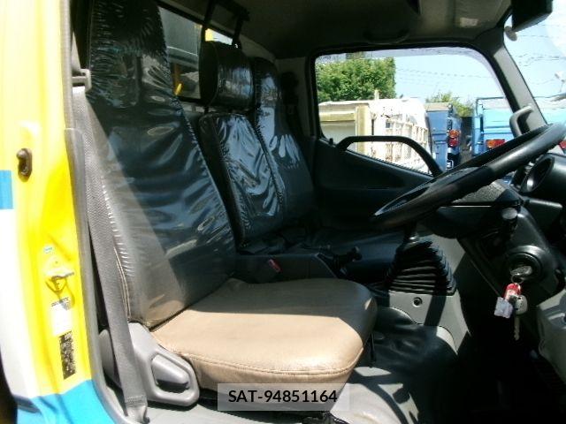 Toyota DYNA TRUCK 2016-03 6904517-22