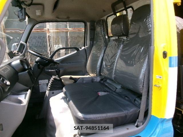 Toyota DYNA TRUCK 2016-03 6904517-23