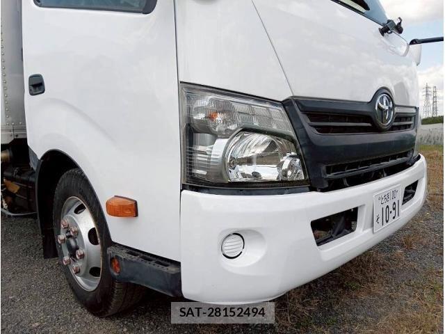 Toyota DYNA TRUCK 2018-02 6904518-9