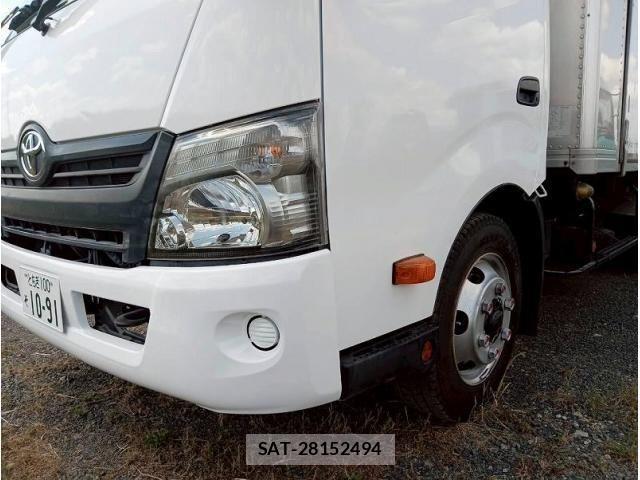 Toyota DYNA TRUCK 2018-02 6904518-13