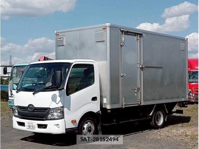 Toyota DYNA TRUCK 2018-02 6904518-1
