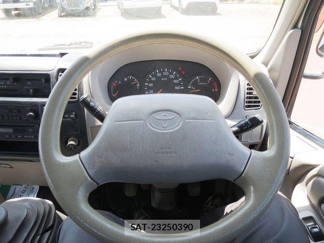 Toyota DYNA TRUCK 2005-10 6904520-9