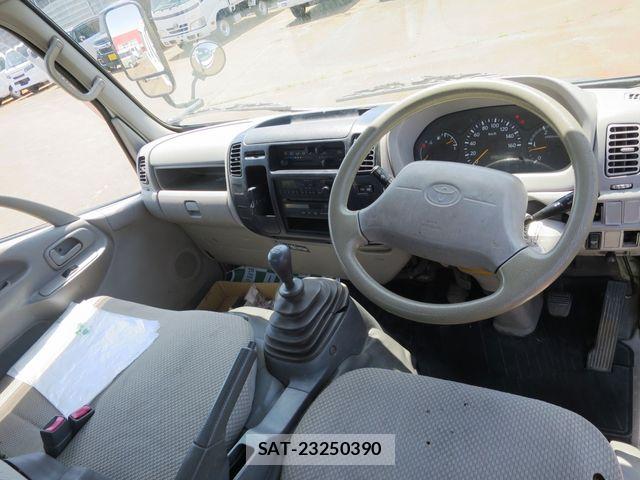 Toyota DYNA TRUCK 2005-10 6904520-8