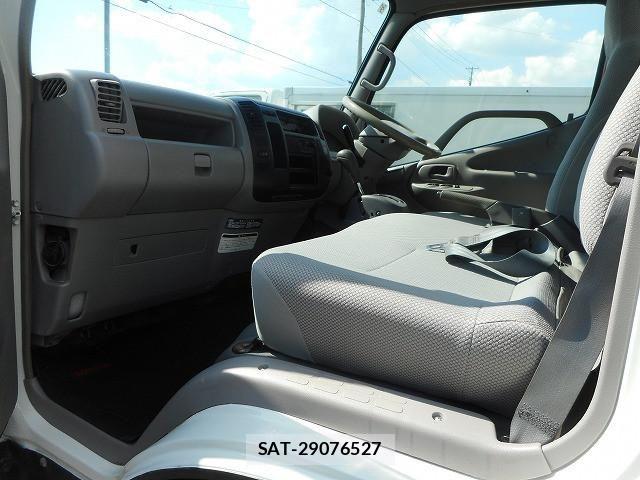 Toyota DYNA TRUCK 2015-03 6904513-14