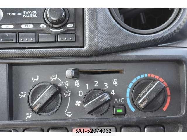 Toyota DYNA TRUCK 2017-04 6993241-17
