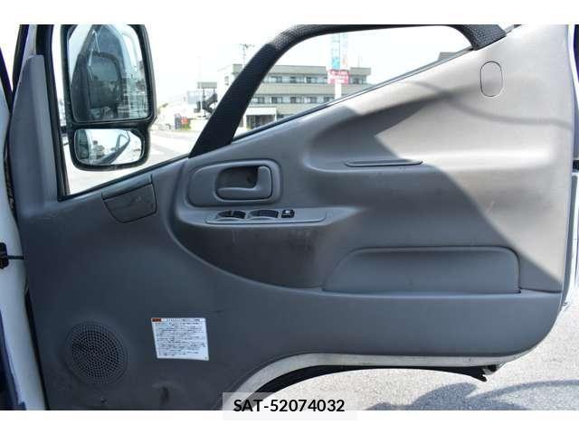 Toyota DYNA TRUCK 2017-04 6993241-7