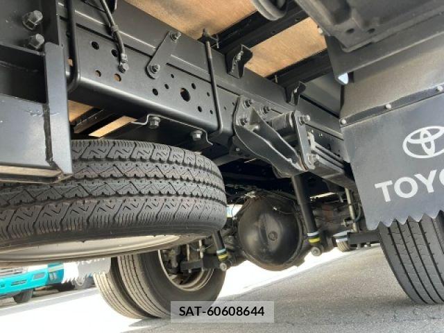 Toyota DYNA TRUCK 2023-02 7020382-12