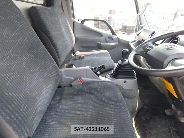Toyota DYNA TRUCK 2023-02 7020383-18