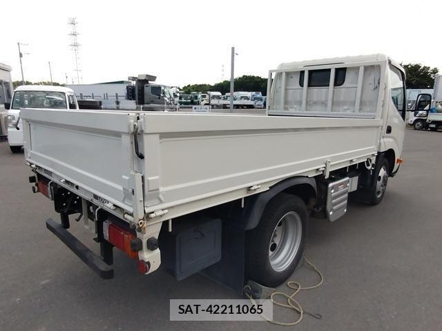 Toyota DYNA TRUCK 2023-02 7020383-2
