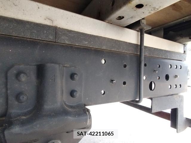 Toyota DYNA TRUCK 2023-02 7020383-8