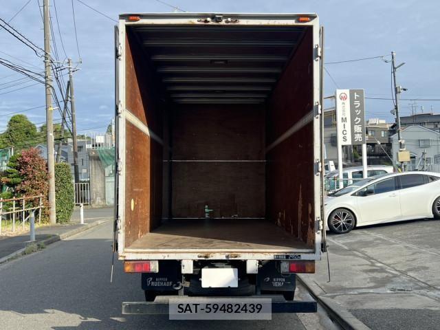 Toyota DYNA TRUCK 2018-08 7217789-8