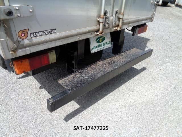 Toyota DYNA TRUCK 2016-03 7217783-14