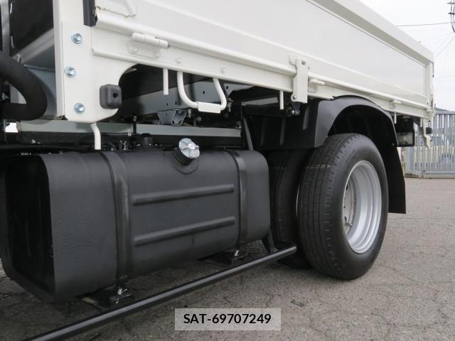 Toyota DYNA TRUCK 2025-04 7217802-12