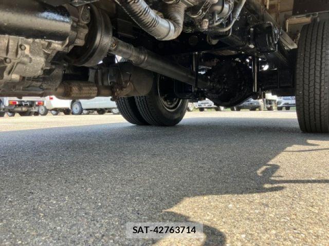 Toyota DYNA TRUCK 2010-10 7217765-11