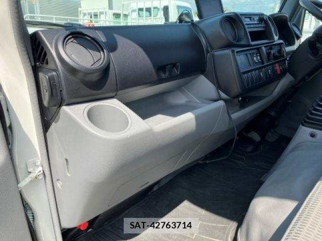 Toyota DYNA TRUCK 2010-10 7217765-22