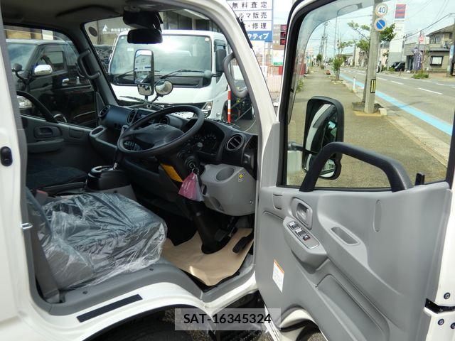 Toyota DYNA TRUCK 2026-05 7217804-9