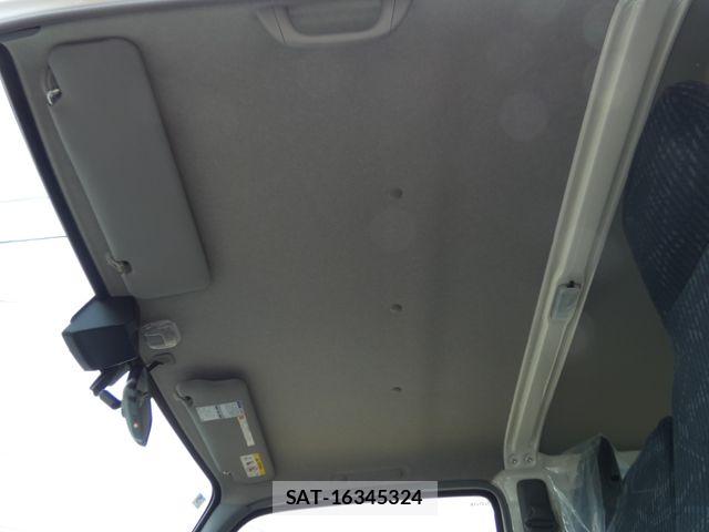 Toyota DYNA TRUCK 2026-05 7217804-21