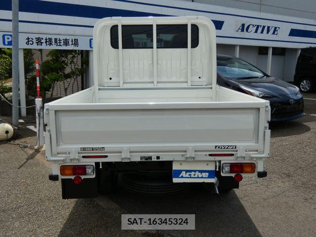 Toyota DYNA TRUCK 2026-05 7217804-5