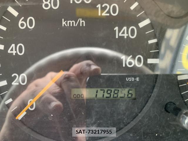 Toyota DYNA TRUCK 2010-01 7217763-9