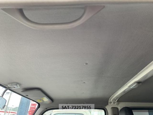 Toyota DYNA TRUCK 2010-01 7217763-17