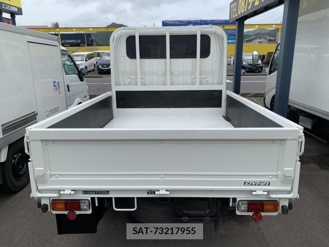 Toyota DYNA TRUCK 2010-01 7217763-4