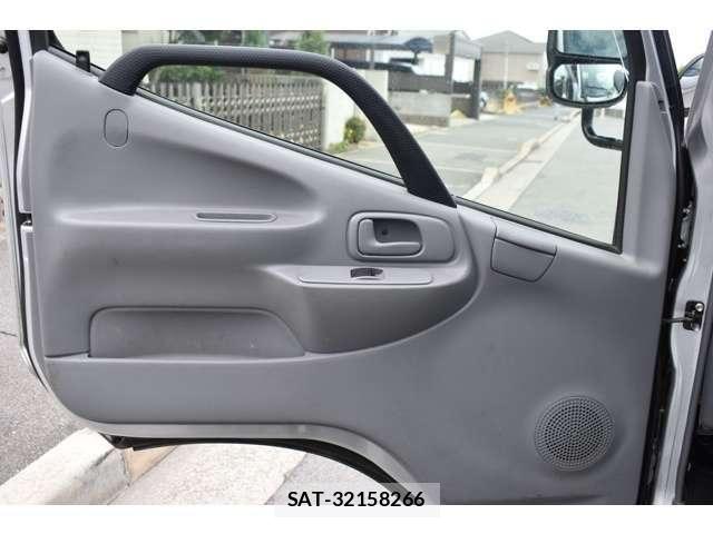 Toyota DYNA TRUCK 2018-05 7217791-10