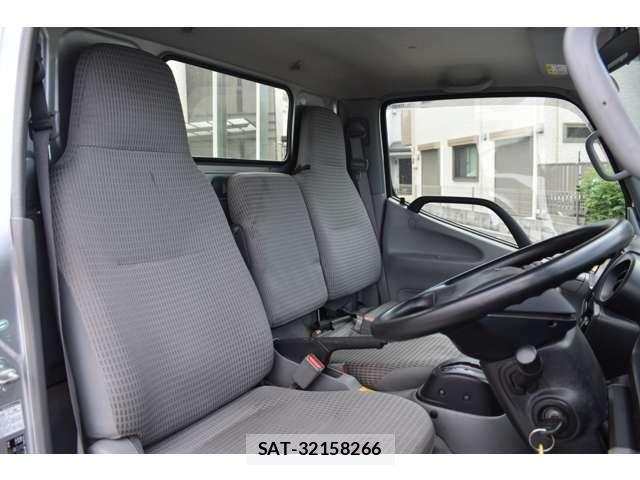 Toyota DYNA TRUCK 2018-05 7217791-12