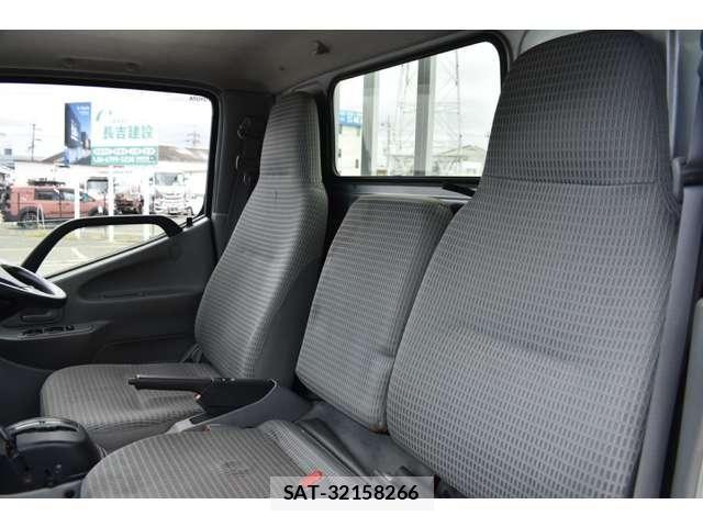 Toyota DYNA TRUCK 2018-05 7217791-13