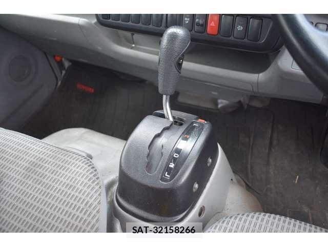 Toyota DYNA TRUCK 2018-05 7217791-3