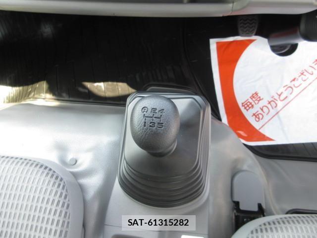 Toyota DYNA TRUCK 2017-06 7326808-13