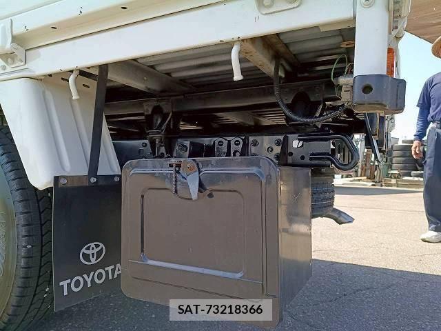 Toyota DYNA TRUCK 2018-10 7326816-23