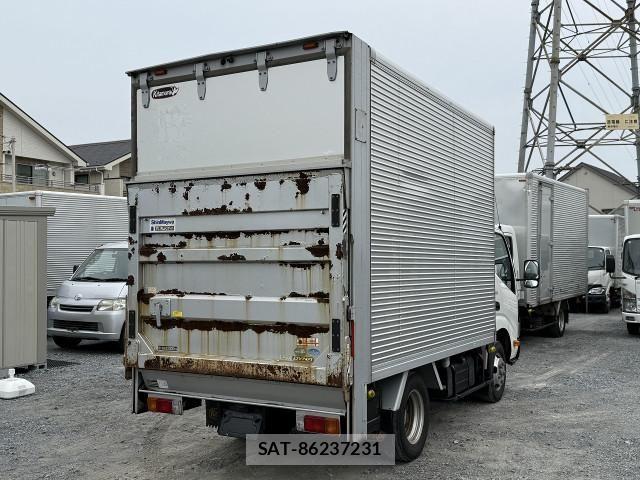 Toyota DYNA TRUCK 2018-06 7326817-1