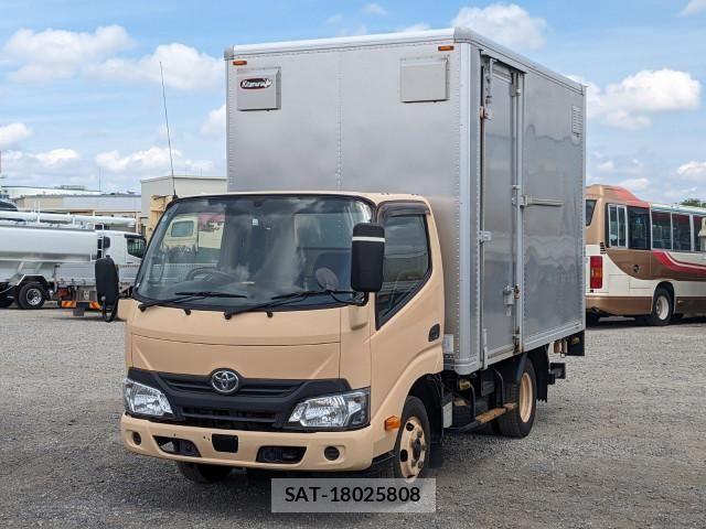 Toyota DYNA TRUCK 2019-02 7326820-0