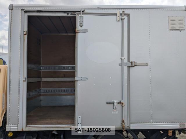 Toyota DYNA TRUCK 2019-02 7326820-19