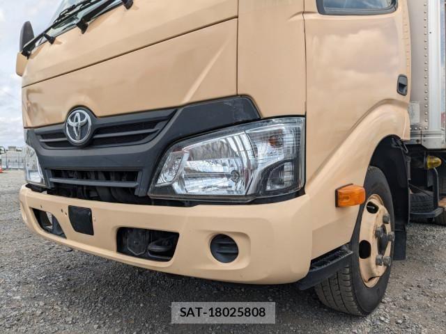 Toyota DYNA TRUCK 2019-02 7326820-25