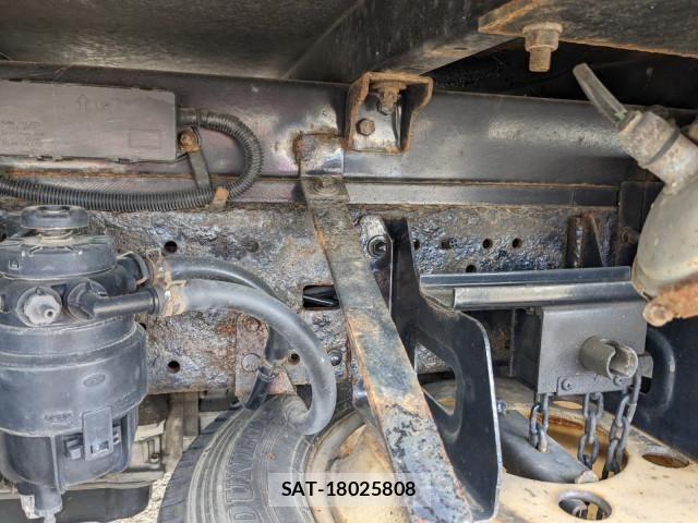 Toyota DYNA TRUCK 2019-02 7326820-26