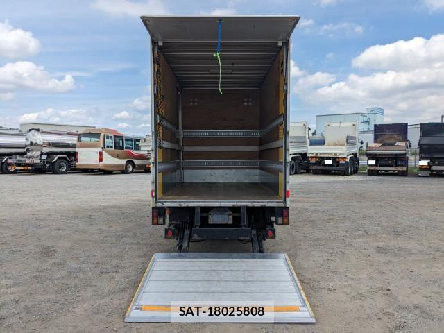 Toyota DYNA TRUCK 2019-02 7326820-5