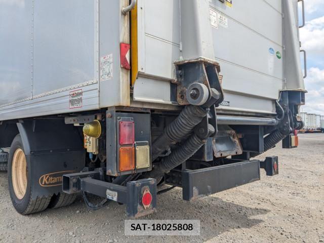 Toyota DYNA TRUCK 2019-02 7326820-6