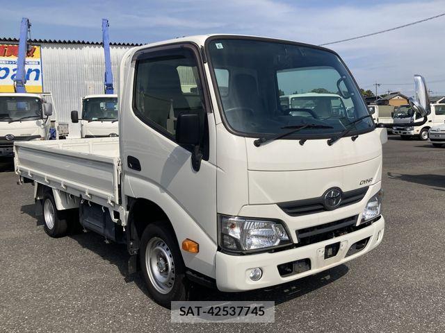 Toyota DYNA TRUCK 2020-06 7357598-0
